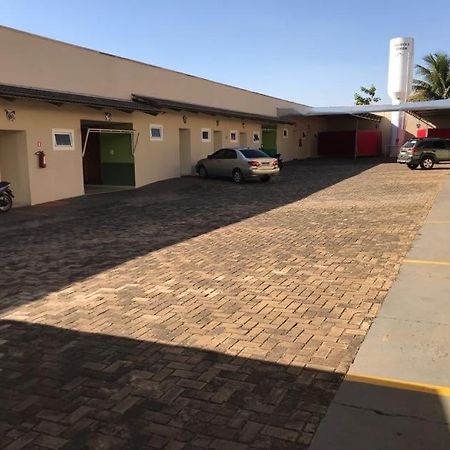 Motel& Hotel Apê Goiânia !!! Exterior foto